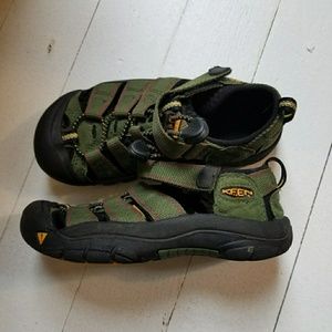 Water Proof Keen